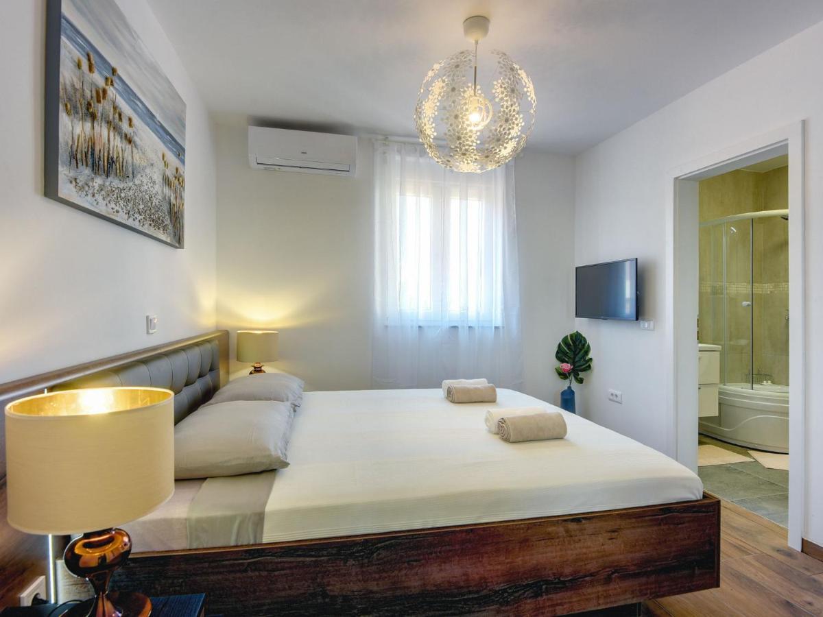 Villa Noemi Ližnjan Esterno foto