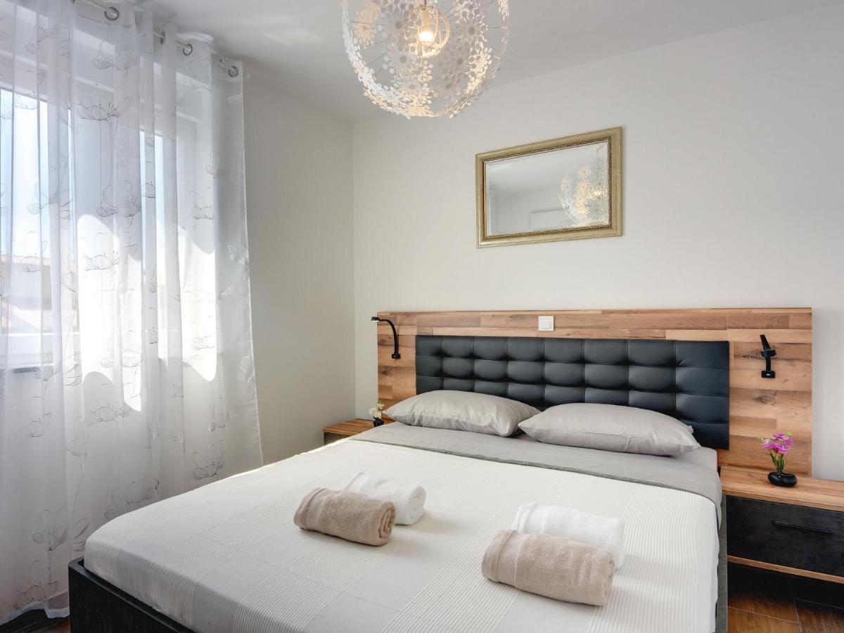 Villa Noemi Ližnjan Esterno foto