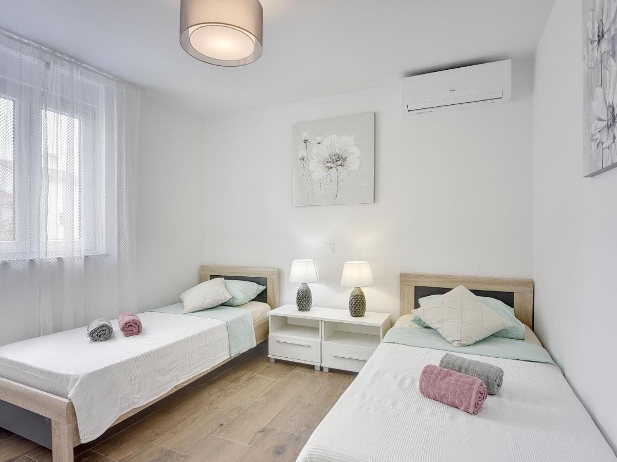 Villa Noemi Ližnjan Esterno foto